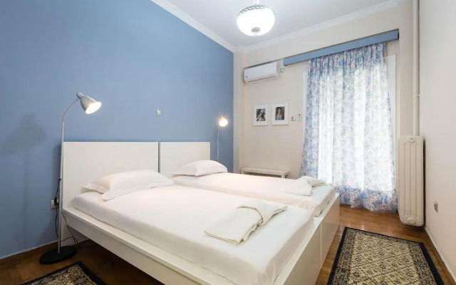Three Bedrooms Apartment Under Acropolis