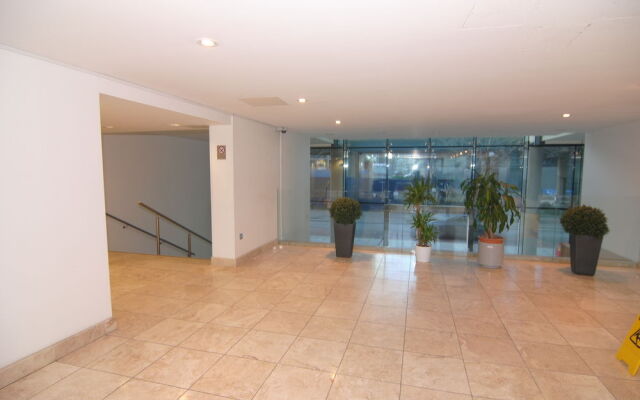 Canary Wharf Budget Apartments