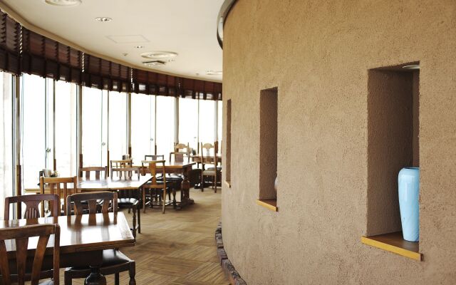 Sunsky Hotel