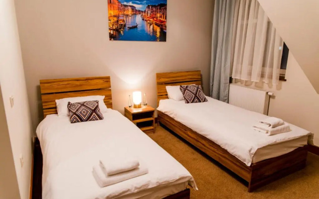 Hotel - Restauracja Platan