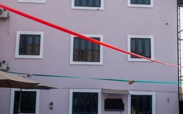 Delano Hotel And Suites