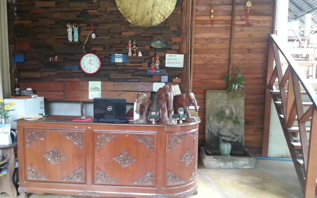 Pailove & Baanchonphao Resort