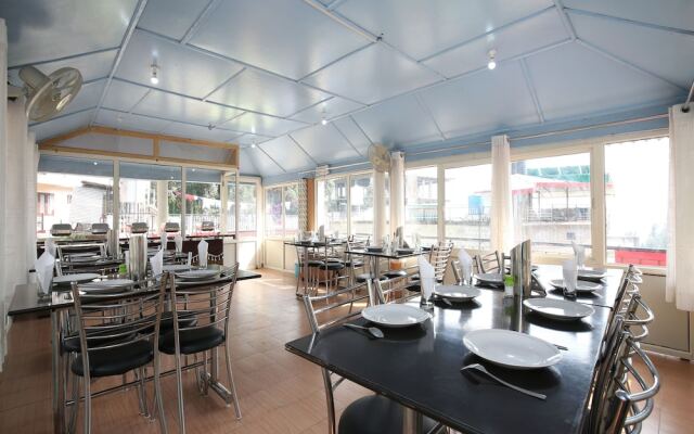 OYO 9942 Hotel Ravine
