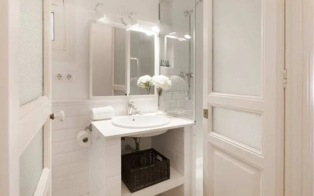 Amazing 3 Bedroom Apartment With Balcony in Lesseps