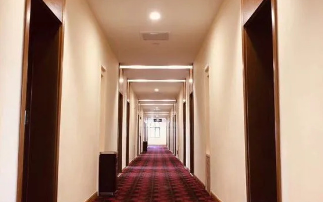 Minzu Building Express Hotel (Zhengzhou Zijing Shandong Street Subway Station)