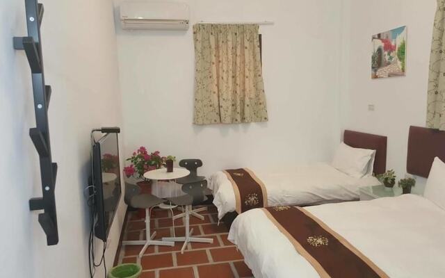 Joylin Beach Hostel