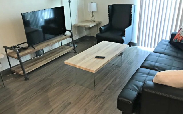 Pelicanstay in Pioneer Square