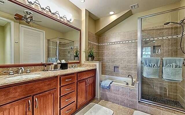 Waikoloa Beach S O-33 2 Bedroom Condo by RedAwning