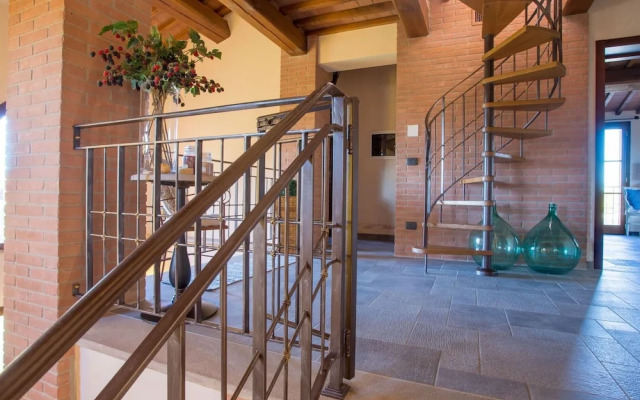 Lavish Peccioli Villa