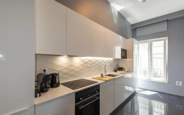 Elegant & Sophisticated Campo Ourique by GT House