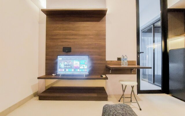 Best Deal And Homey 1Br Apartment Carstensz Residence