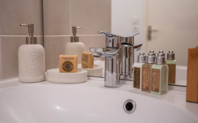 T2 terrasse parking conciergerie