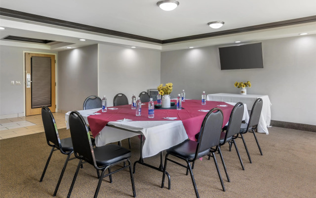 Best Western Plus Keene Hotel