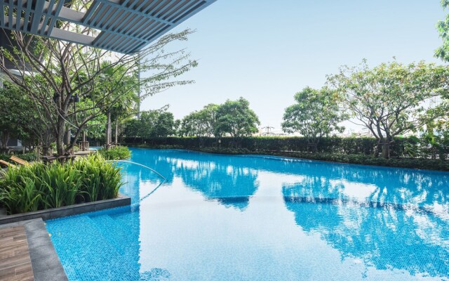 Key Sathorn-Chareanrad By Favstay