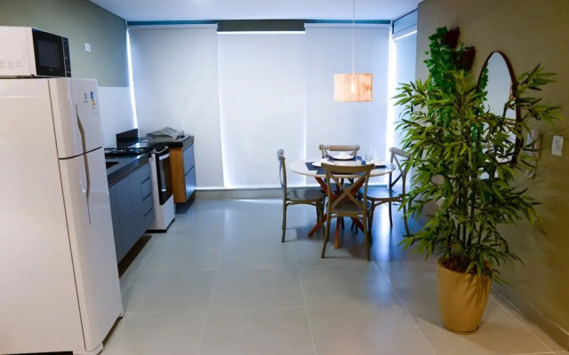 Apto c rea Gourmet a 300m da Praia das Toninhas