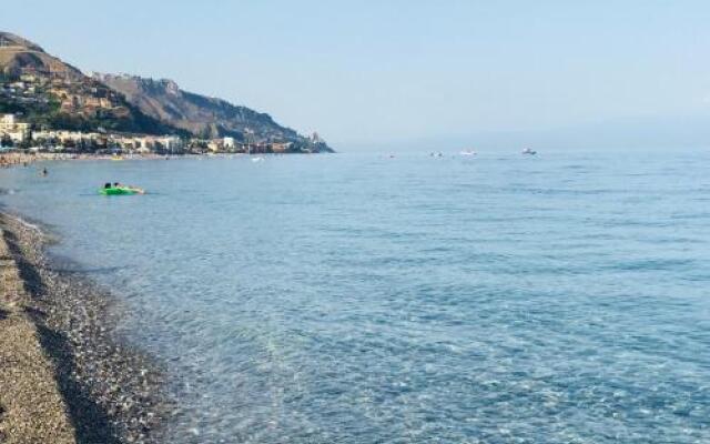 Panoramic Apartment Mazzeo