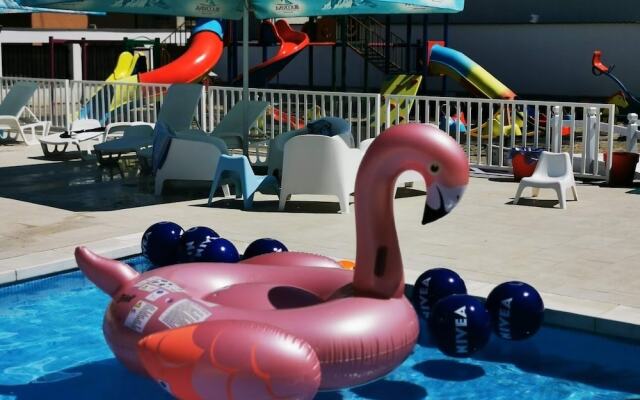 Sangria Luxury Family