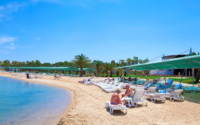 Venosa Beach Resort & Spa