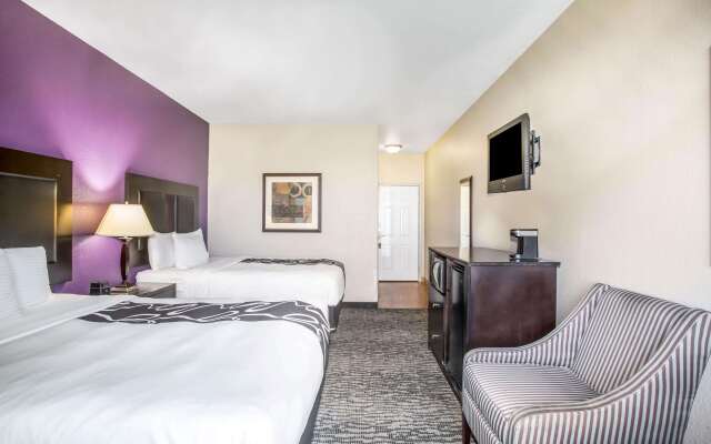 La Quinta Inn & Suites by Wyndham Kyle - Austin South