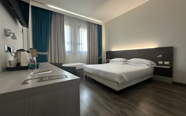 Отель Phi Hotel Milano