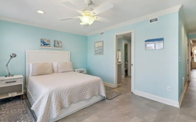 1947 S Fletcher 2 Bedroom Townhouse