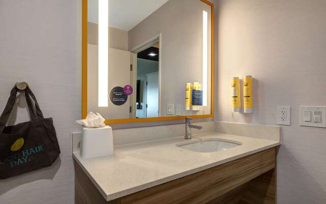 TRU BY Hilton Galveston