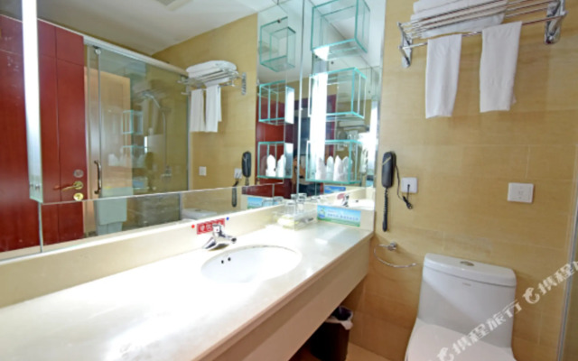 Yuxi Jiangxin E-Sports Hotel