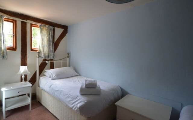 Whitewells Farm Cottages