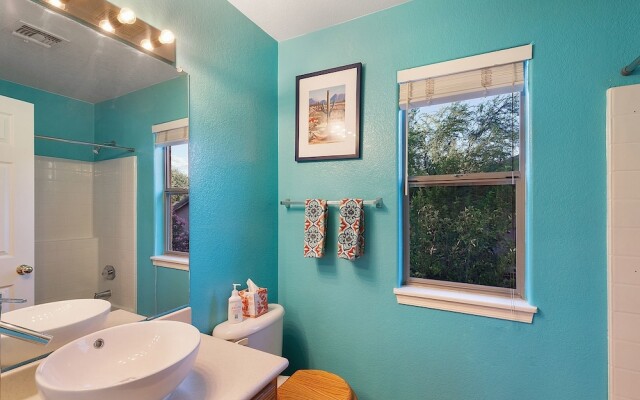 Stylish Southwest 2 BR by Casago