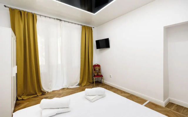 Bucharest Studios Hollywood Room