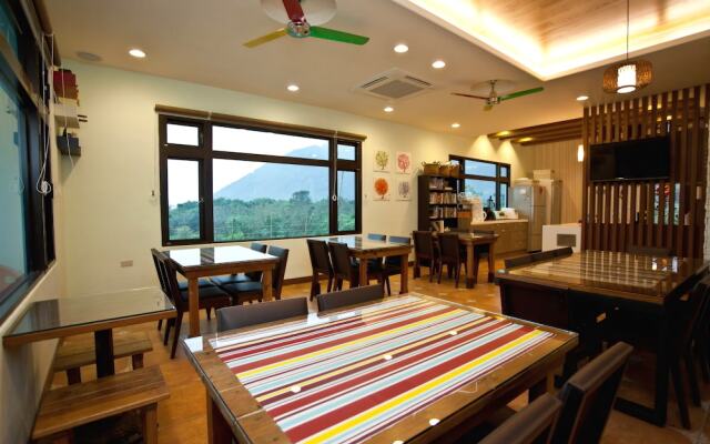 Li Wu Zuo Can B&B