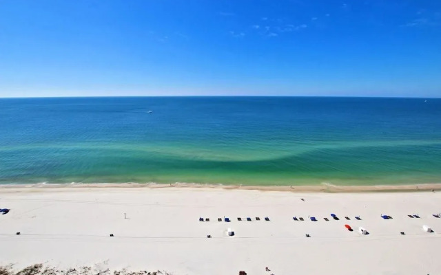 Colonnades 1901 - 4 Br condo