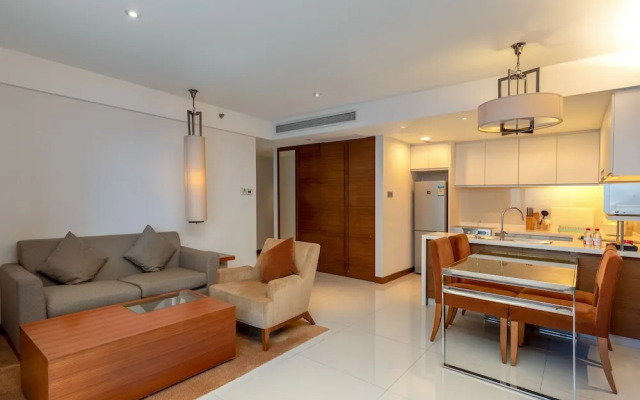 Guangdong International Building （South Gate 2）