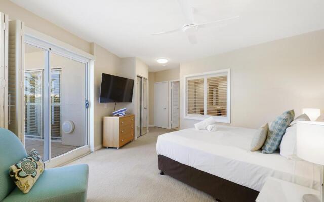 The Pool Resort Kingscliff - Private Apartments by Holiday Management Company