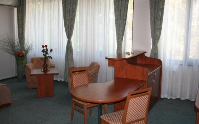 Hotel Nicol
