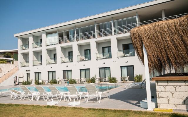 Life Point Boutique Hotel