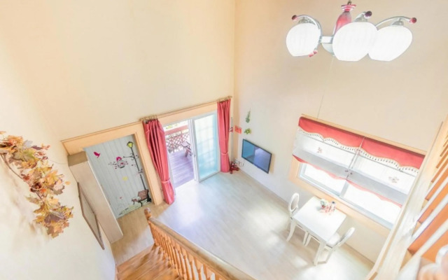 Gurye Jeonmangjoeunjip Pension