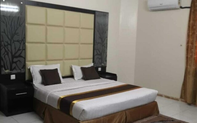 Rose by OYO Rooms