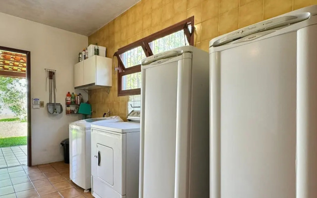 Casa Aconchegante a 100 metros da praia