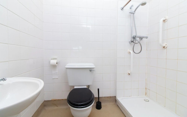 Thornbury Guest House Room 3