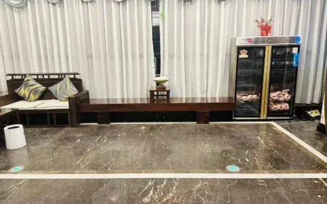 Mousi Light Luxury Hotel