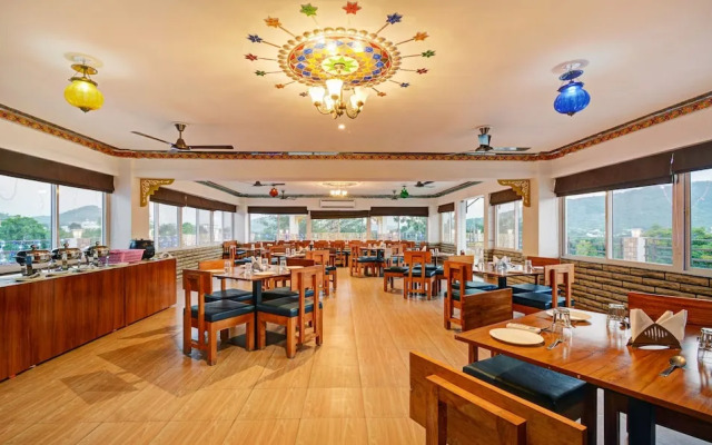 Treebo Trend The Lavit Malhar With Mountain View