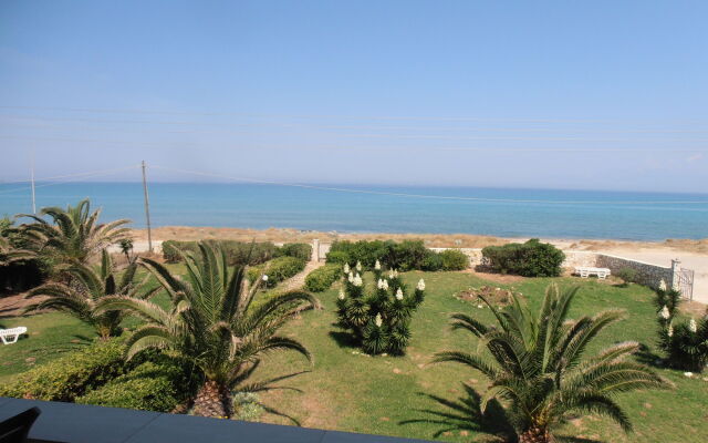 Elli Beach Apartments and Studios