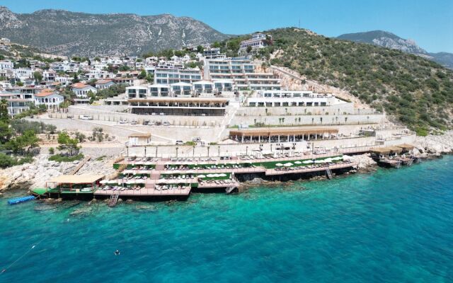 Lures Hotel