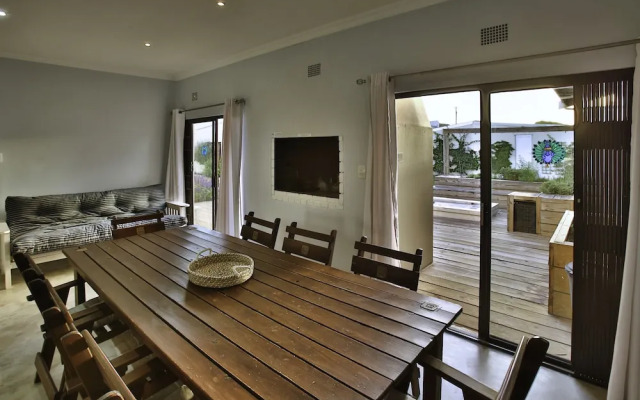 Sandy Feet Langebaan 8-sleeper