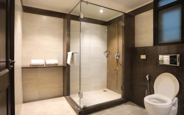 Leisure Inn Grand Chanakya