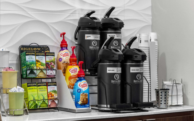 La Quinta Inn & Suites by Wyndham Raymondville