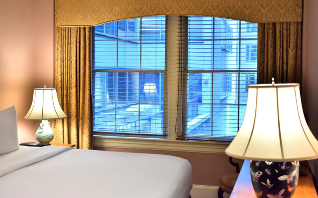 Hotel Lombardy