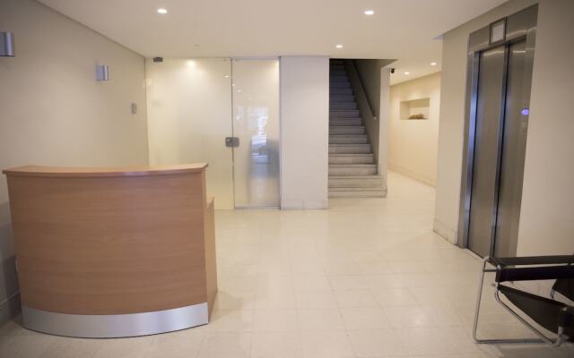 Suite & Studios 2