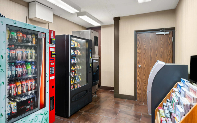 Comfort Inn Metro Airport